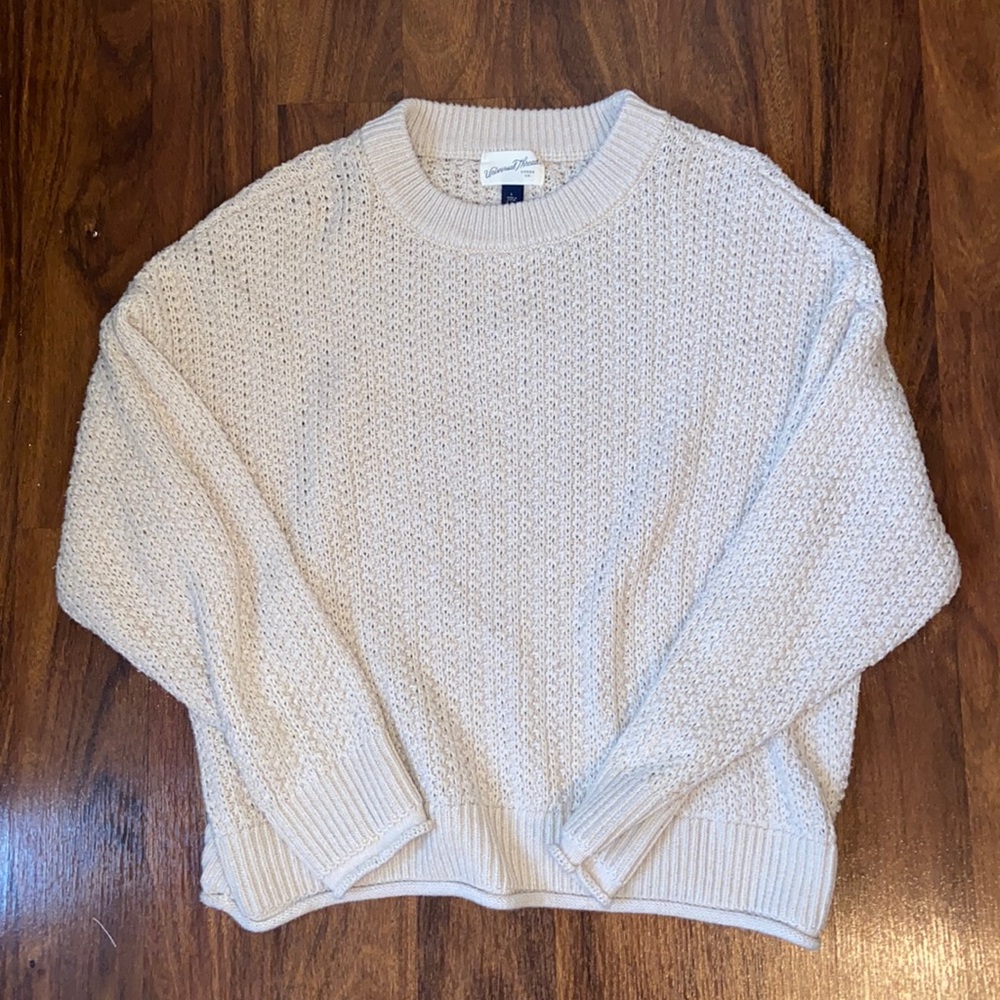 UNIVERSAL THREAD SWEATER